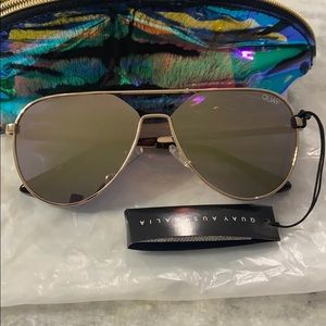 Quay Hold Please Lizzo x Quay glasses